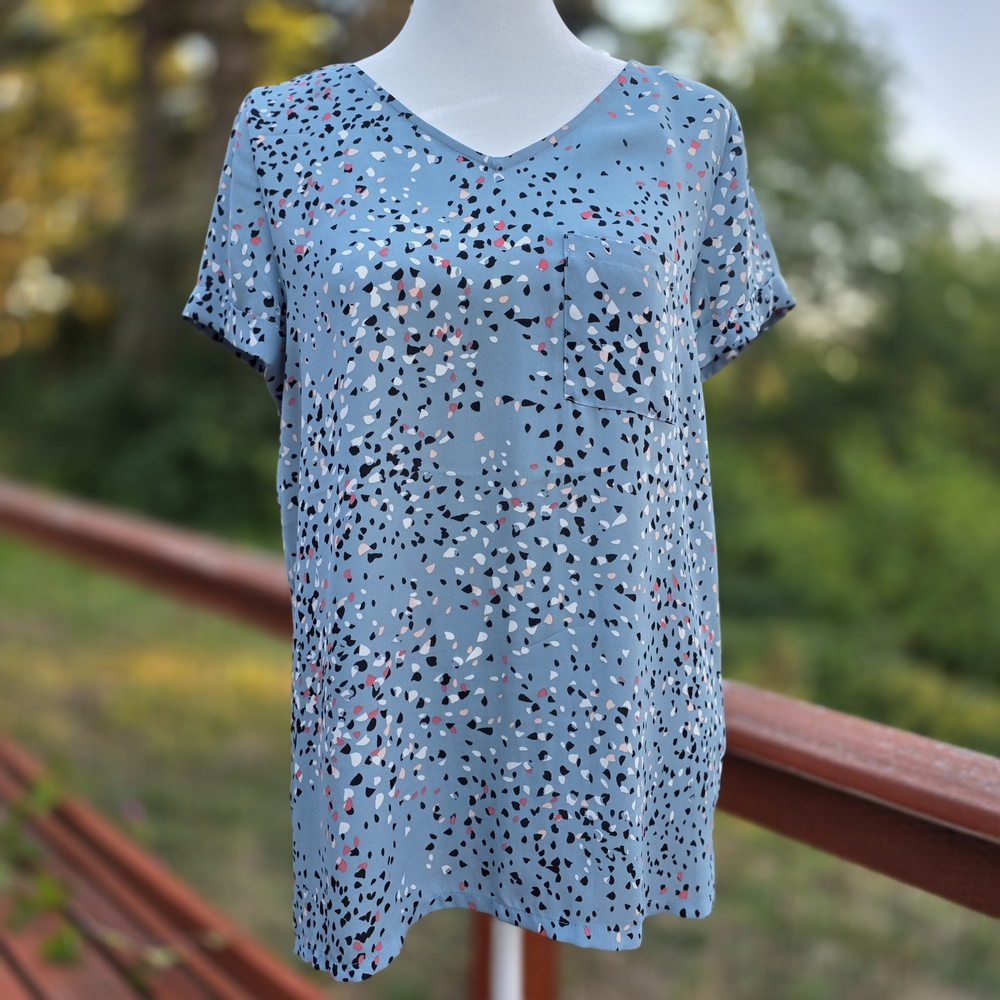 Maurices Blue Graphic Short Sleeve Tee